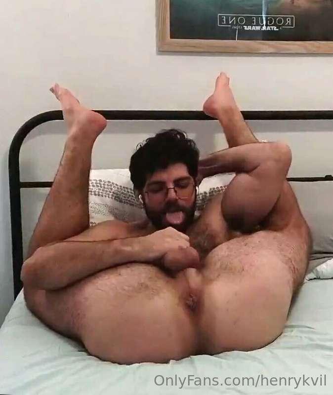 henrykvil image #5
