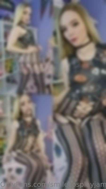 Let’s start off October right… With a very lewd set on the f..