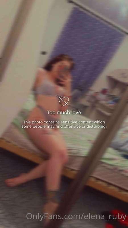 Hi sweety 😈👅 do you want gently take off lingerie from me to..