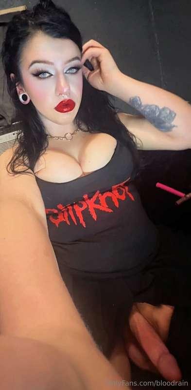 I’ll go ahead and post this hot pic too since I need to get ..