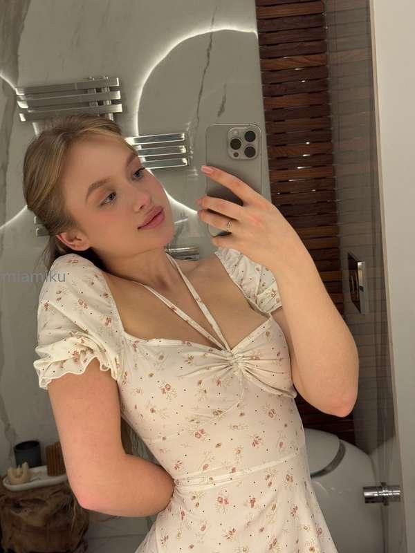 Do you like looking at my cute pics, or do you get much more..