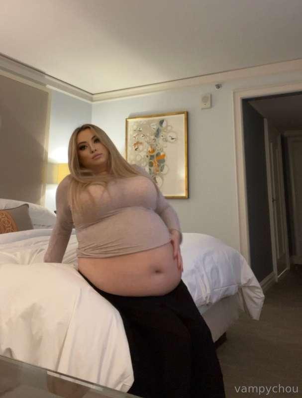 cum to the belly for good luck 😉😏😘