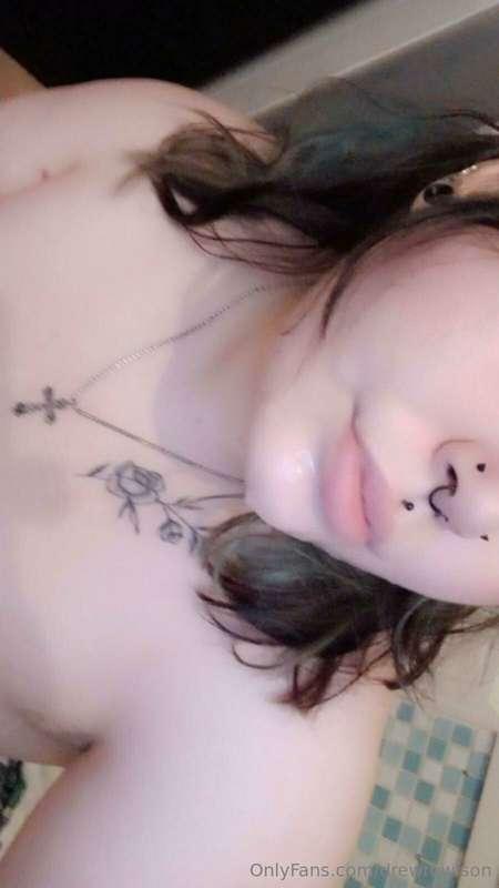 He paints my face so good 🥺