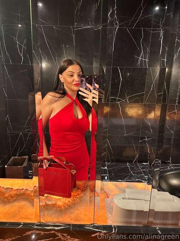 Last night vibes 🍒