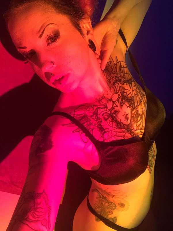 ladylazarus image #3