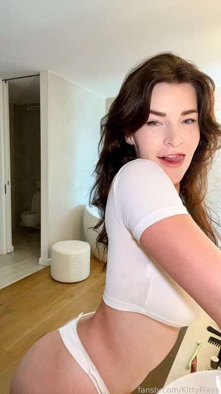 kittyplays image #3