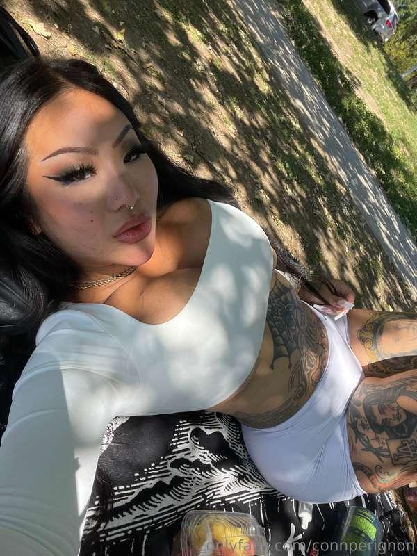 Morning babe, I need some Vitamin D 🍆