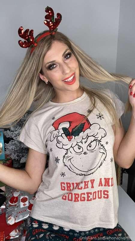 What did you get from Santa? How was your Christmas? 😉