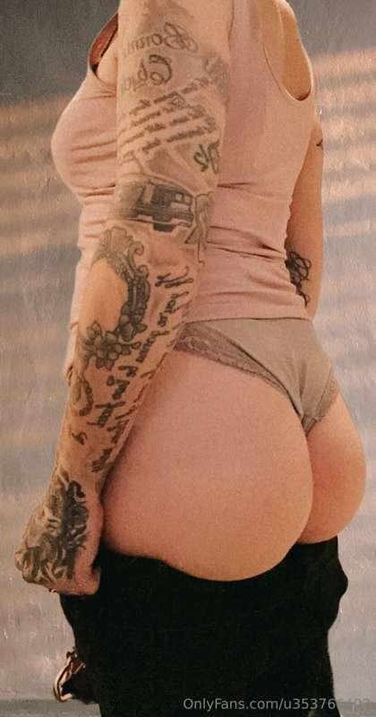 Ass so fat…jeans don’t fit…