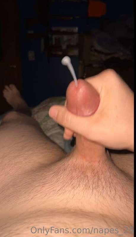 A couple stills from me blowing a huge load 😈