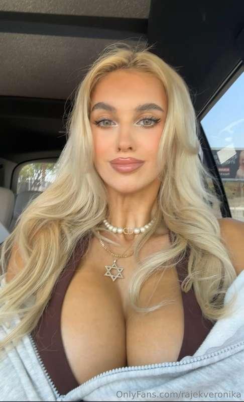 Boobielicious 😅