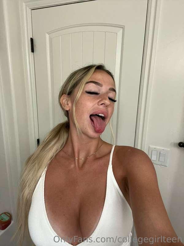 Make me come with your tongue. 🤤