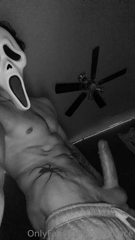 Tip me if my dick is big please N thank you
