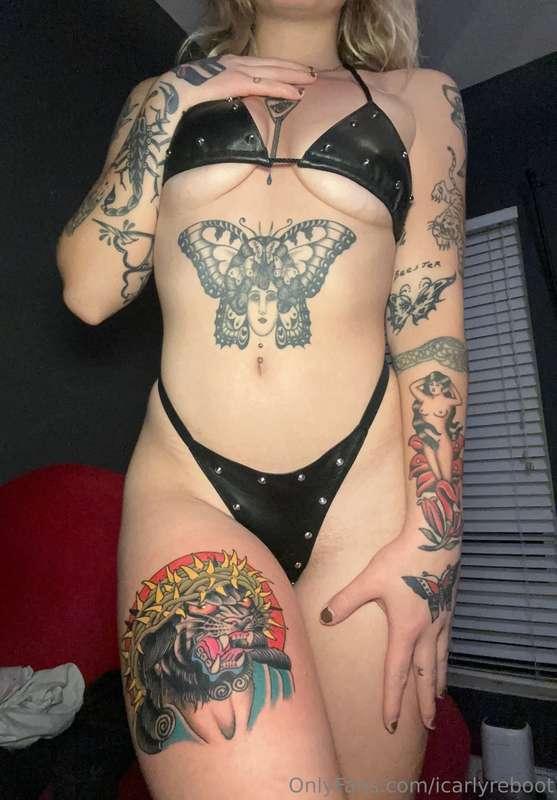 Mommy got a new tattoo
