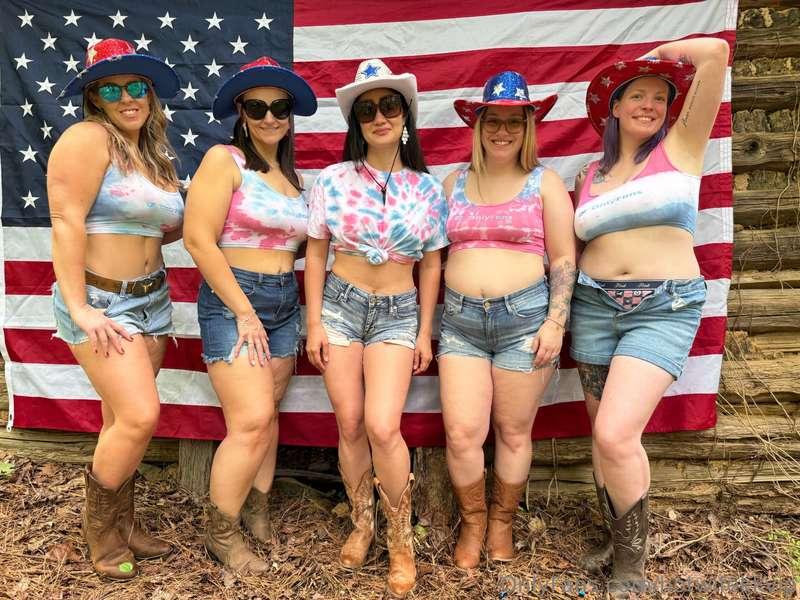 Happy 4th from all of us!   @realhotwife4u  @sexysarabee  @n..