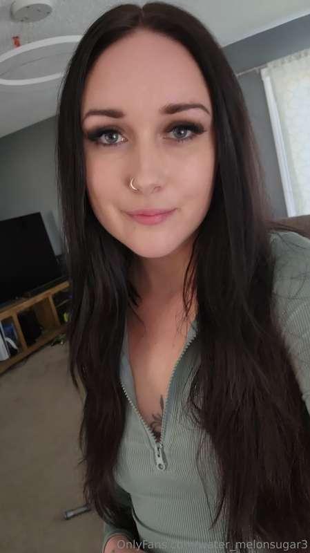 The face and the pussy 😈