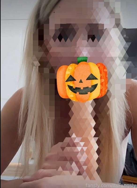 itsfangsly image #0