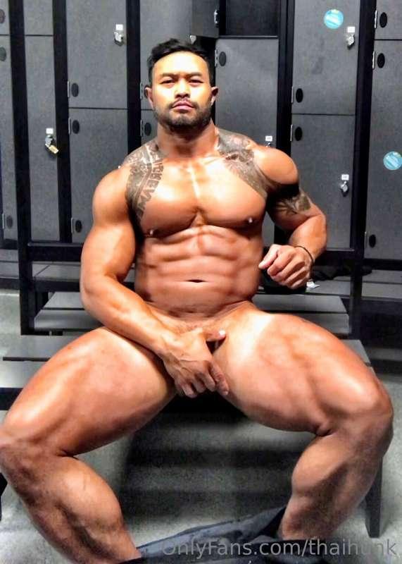 Pump is done💪🏾
It’s time to clean😉
Then it’s time to play😈