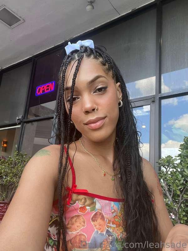 took myself on a solo date!!! miss talking to you ❤️