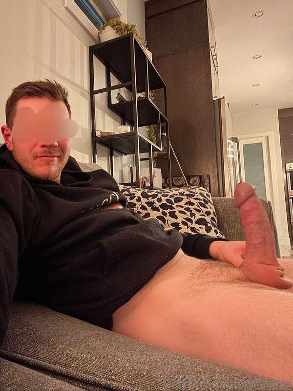 Come over and suck on this fat cock boy. Make your daddy pro..