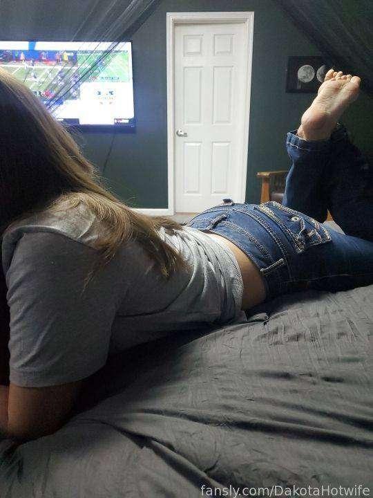 dakotahotwife image #5