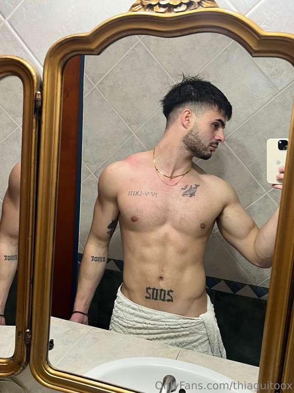 Daddy, I can be all yours 🔥 give me a like and leave me a co..