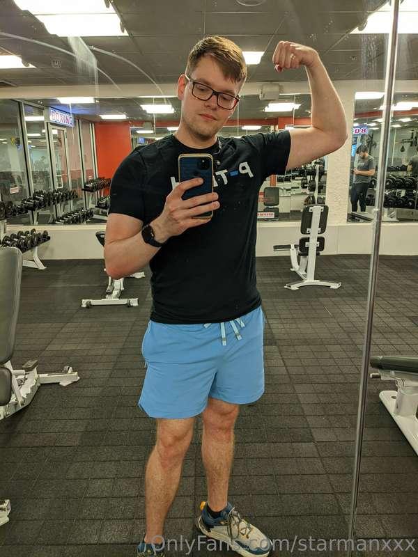 Pull day killed me, but I'm feeling cute 💪💀❤️