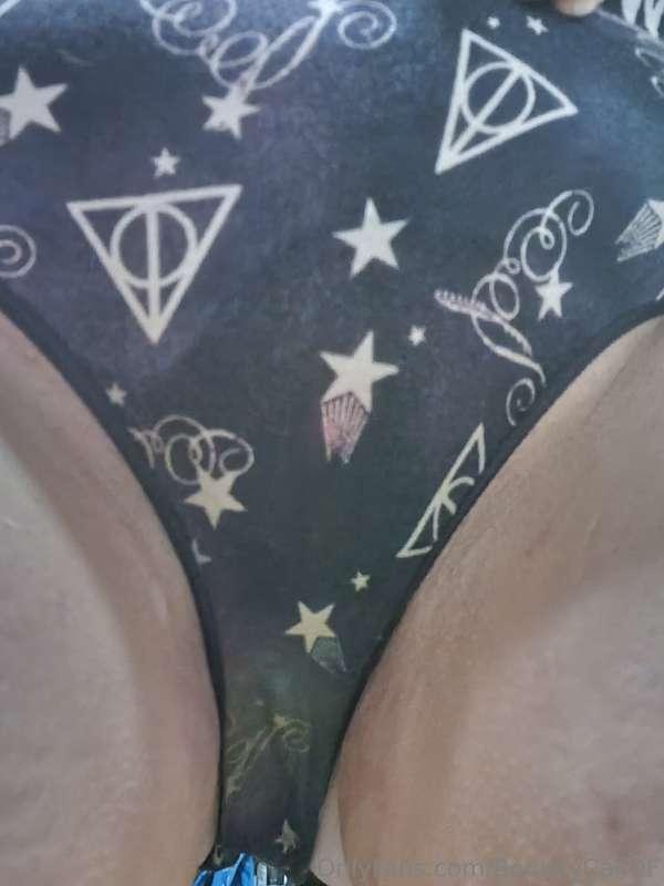 So I was feeling pretty horny and decided to stick this toy ..