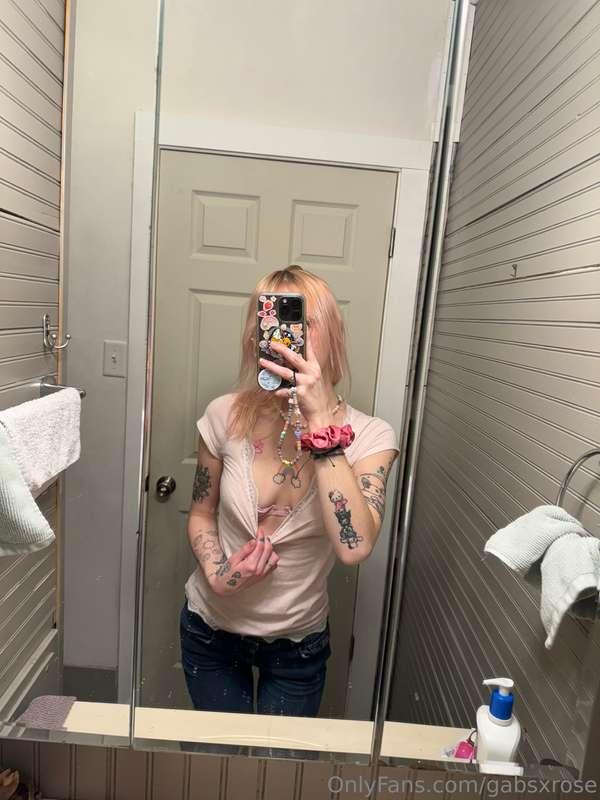 my tits are telling you to check your dms! <3😇🤍