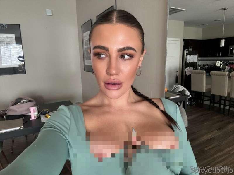 I left something special waiting for you in my DMs 