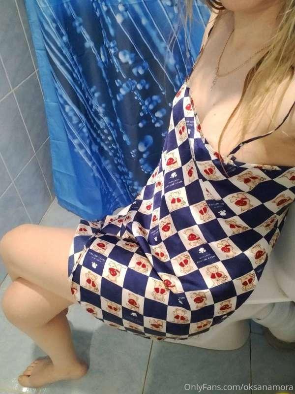 Do you think I'd look better without this dress, too?😈😈