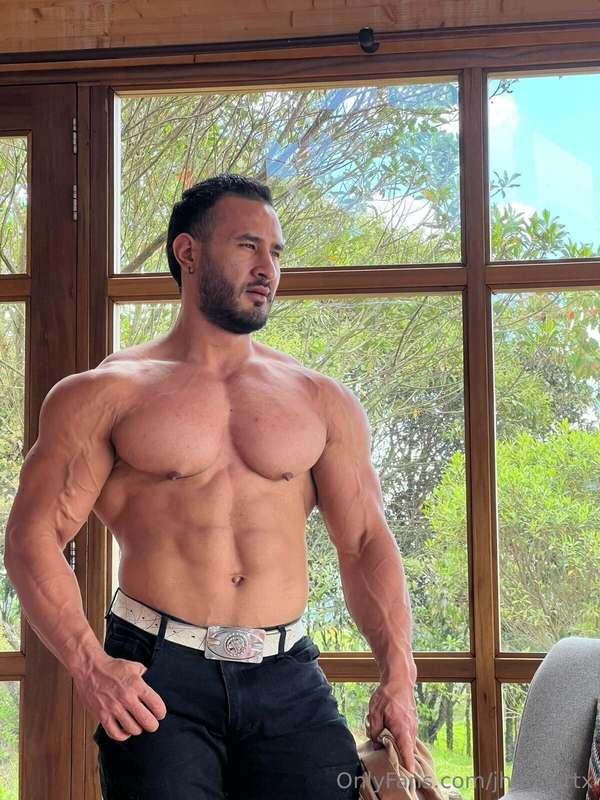 Strength and control in every move... 💪🏻