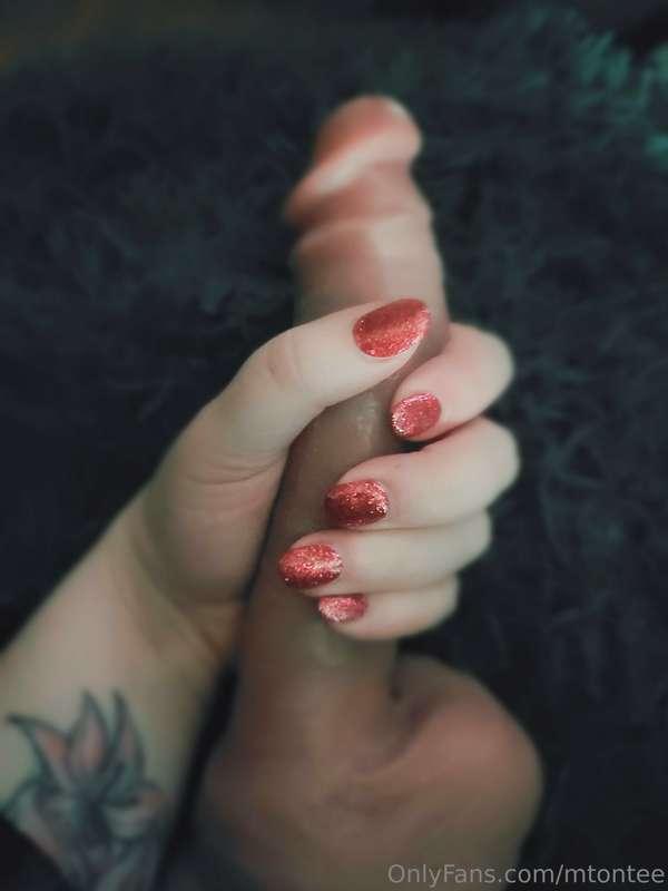 Comment aimes -tu mes nouveaux ongles ? 😈