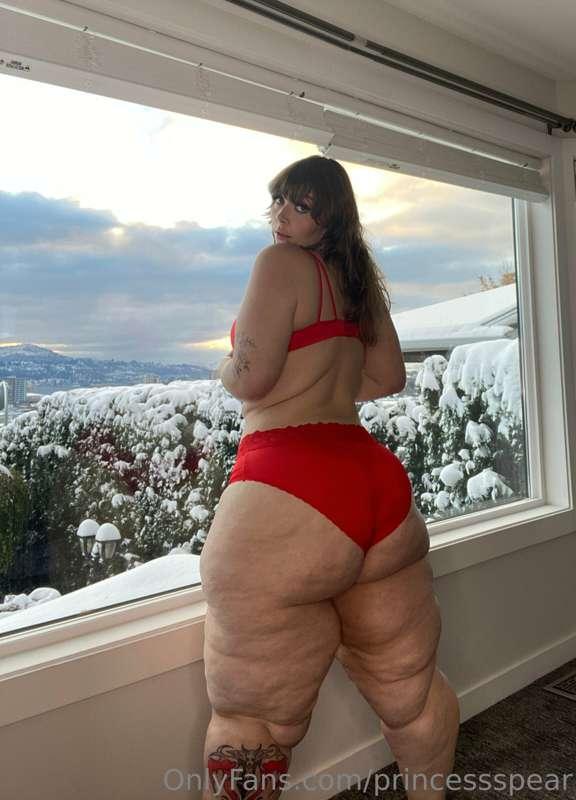 Happy hump day 😘🍑