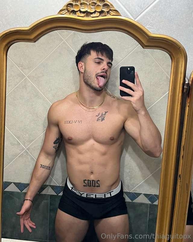 🔥😘 Hey bb, do you like the color 🩲 that I'm wearing 🙊 let's ..