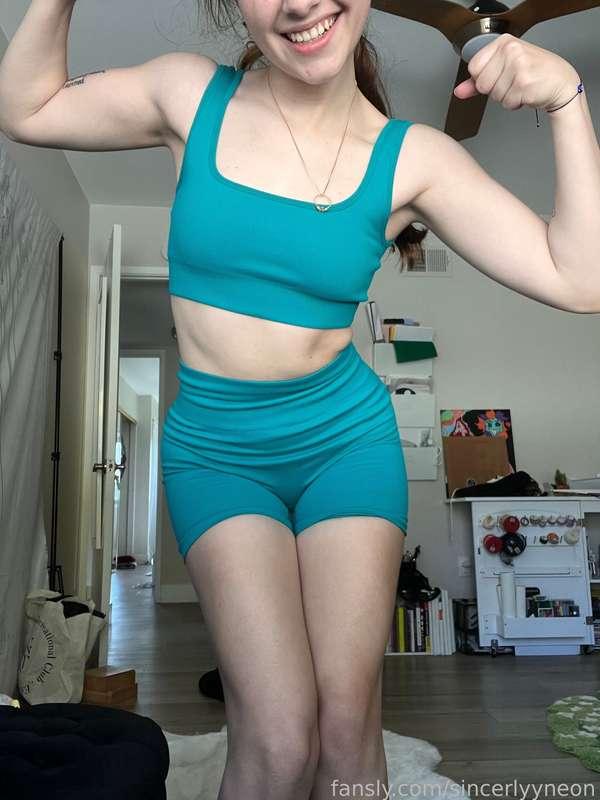 Time to give myself a true full body work out;))
Full video coming later today for the subs:)