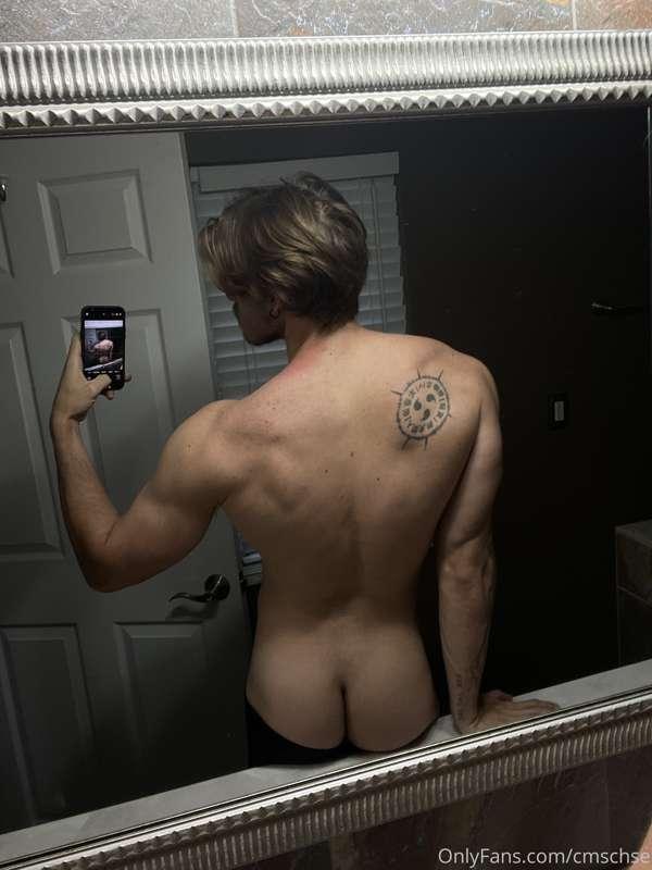 Little photo dump from 10 minutes ago (day of edc :)