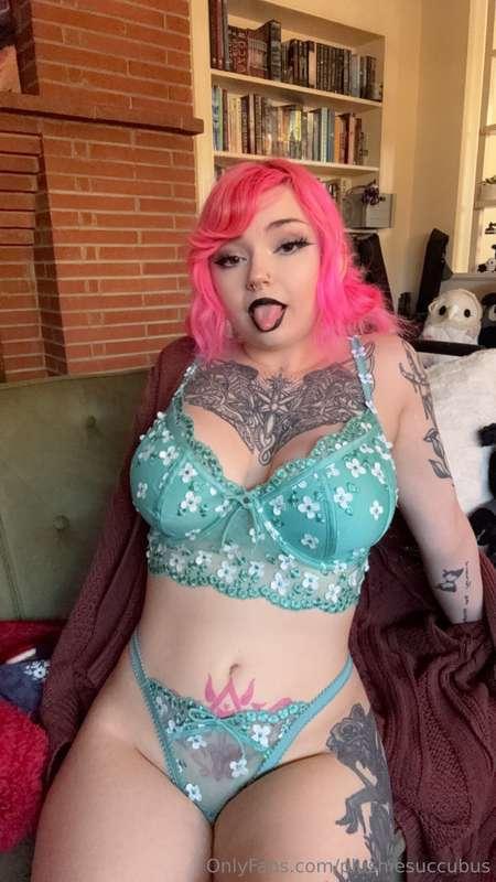 plushiesuccubus image #7