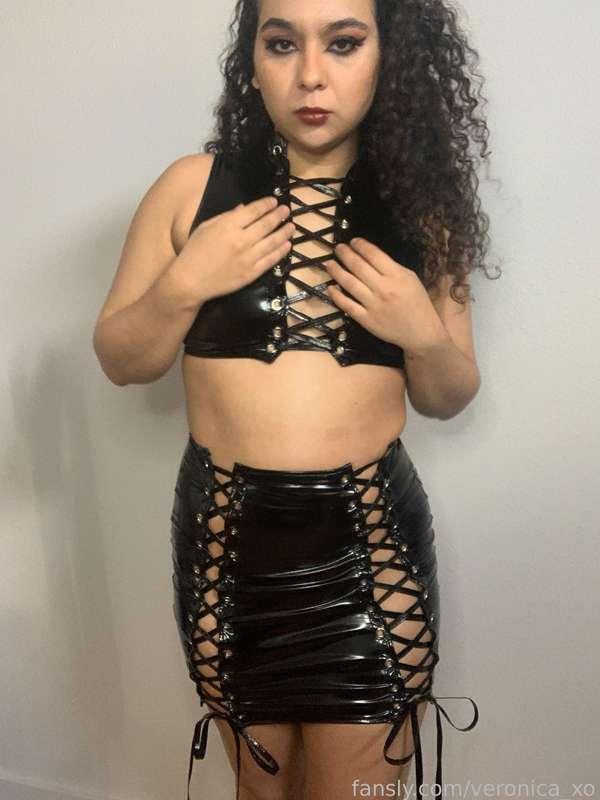 veronica_xo image #0