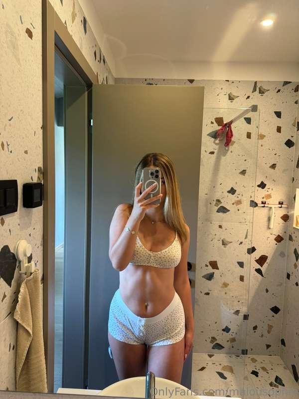 bist du bereit für ein 💥 Wochenende? 👅