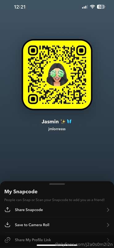 Add my snap if you’re interested in new content 😈