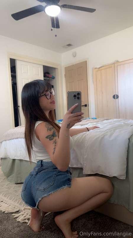 do i look good in jean shorts? 🥰