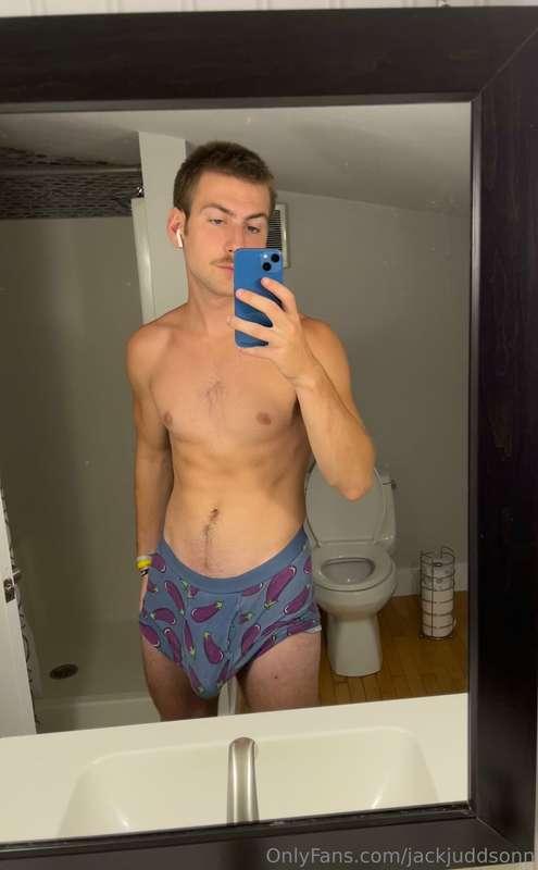 Heavy load and looking for an ass to fill in