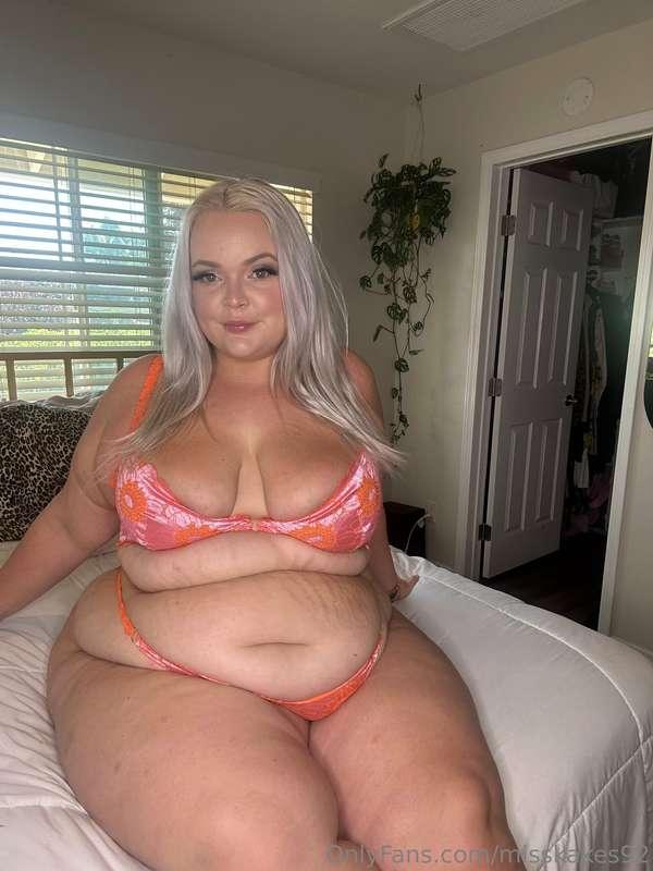 Don’t you wanna cuddle my soft body