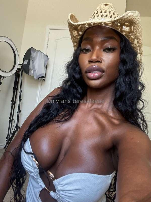 Good morning baby. Did you sleep good? 