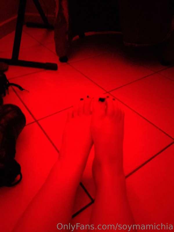 chissà che cosa avrò mai fatto a luci rosse🥵 

mando in chat..