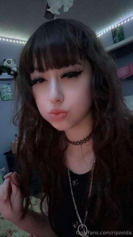 Hope everyones having an amazing night🤍 Much love