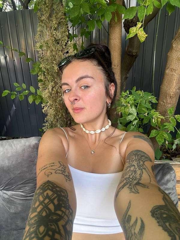 no make up mood😋 or I was too lazy to do it🤪