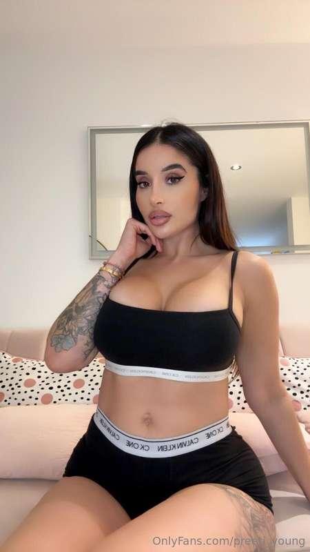 We’ve got all day to play, Let’s start off slow 😈 kiss me! 