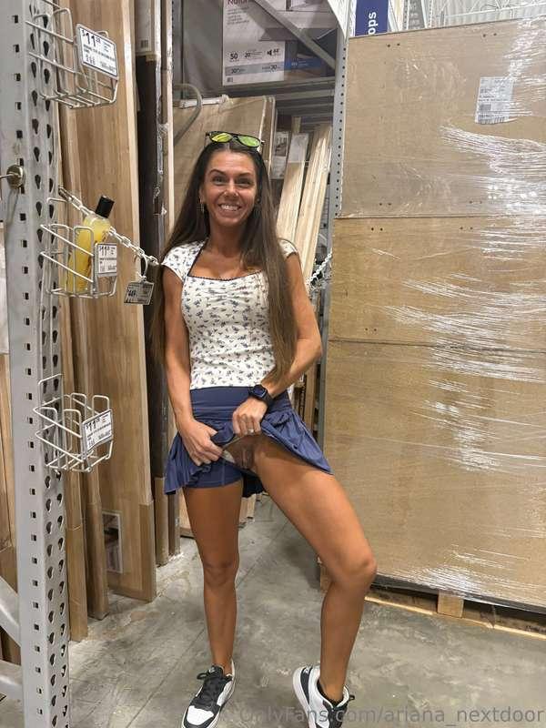 ariana_nextdoor image #2